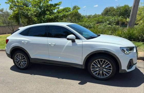 AUDI Q3 2.0 40 TFSI GASOLINA SPORTBACK PERFORMANCE QUATTRO TIPTRONIC